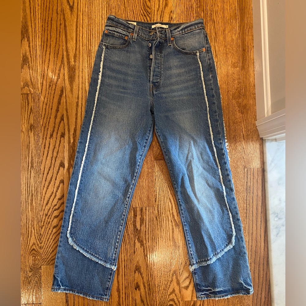 Ribcage Straight Levis